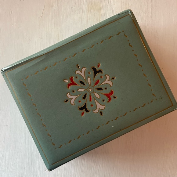 Vintage Other - Vintage Embossed Box Trinkets Made in USA Blue